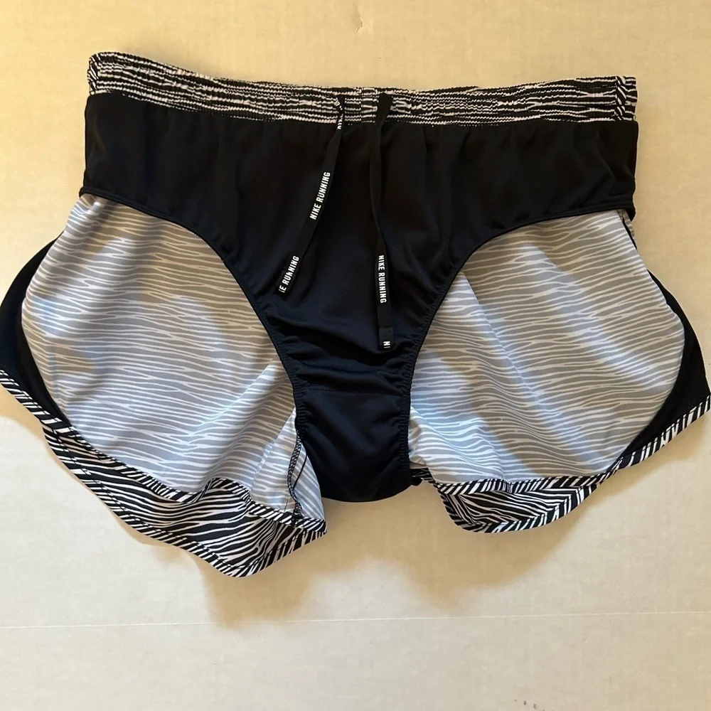 Nike Dry Fit Equilibrium Modern Tempo lined shorts w/side mesh panels Sz-S.   X3